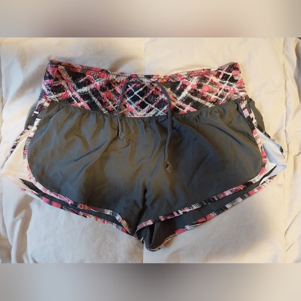 So Junior's Athletic Shorts w Drawstring Underwear Liner Size Large Multicolor